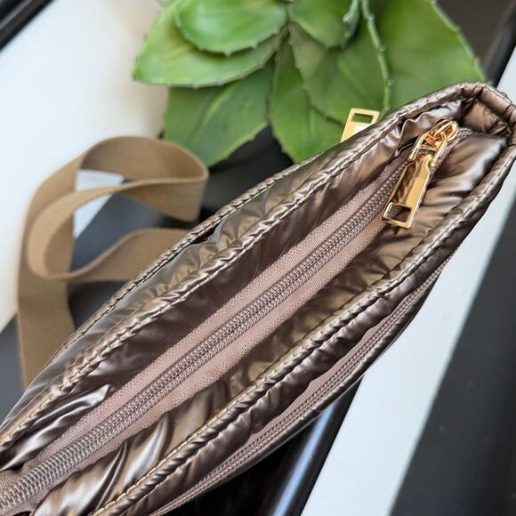 Crossbody Shoulder Purse, Adjustable Strap, Lightweight & Stylish Copper Puffer - Picture 5 of 10